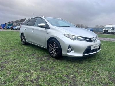 Silver Used 2014 Toyota Auris Hybrid Estate | £4,895 (Super price)