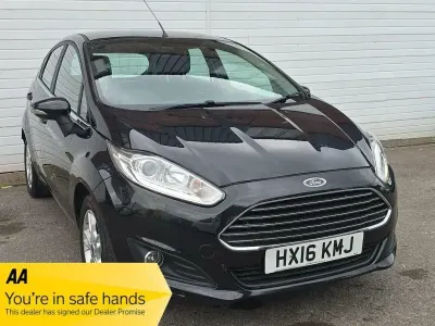 Używany Ford Fiesta Zetec 2016 Czarny Hatchback
