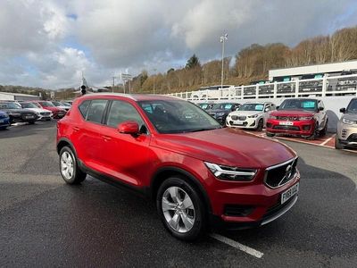 Used Volvo XC40 Momentum 190 HP (139 kW) 2019 Red SUV