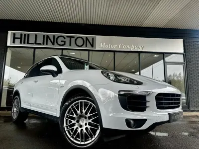 Used Porsche Cayenne 262 HP (192 kW) 2016 White SUV