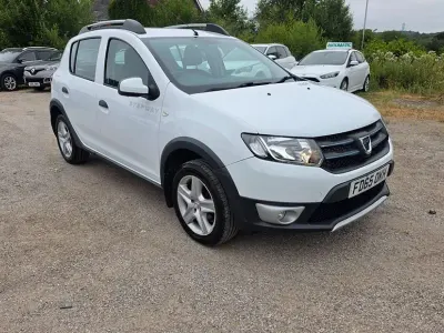 Used Dacia Sandero Lauréate 90 HP (66 kW) 2015