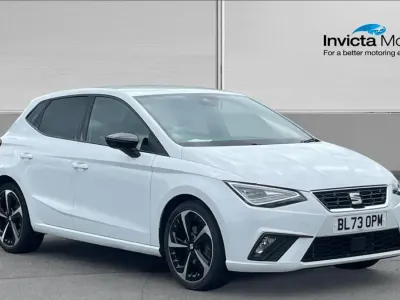 Usado Seat Ibiza FR Sport 115 CV (84 kW) 2024 Blanco Utilitario
