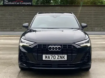 Usado Audi Q3 Comfort 150 HP (110 kW) 2020 Preto SUV