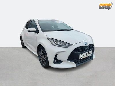 Used Toyota Yaris Hybrid Design 116 HP (85 kW) 2023 White Hatchback