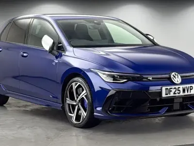 Used VW Golf VIII R 333 HP (244 kW) 2025 Lapiz blue Hatchback