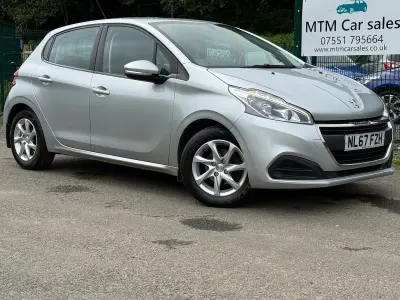Used Peugeot 208 Active 82 HP (60 kW) 2017 Silver Hatchback