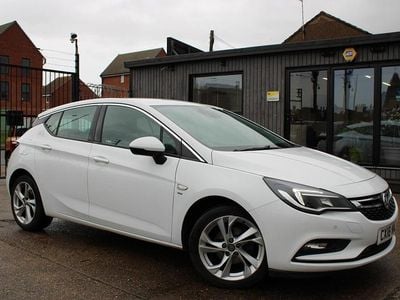 White Used 2018 Vauxhall Astra SRi Hatchback | £7,830 (Fair price)