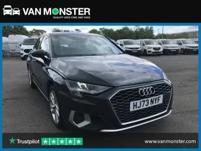 Używany Audi A3 Sport 150 KM (110 kW) 2023 Szary Sedan/Limuzyna