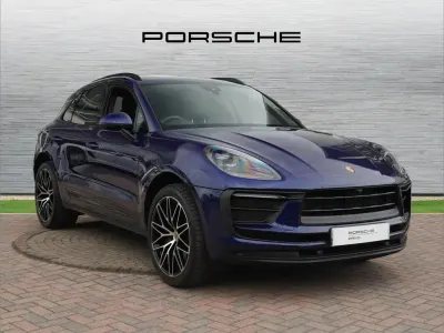 Used Porsche Macan 261 HP (191 kW) 2023 Blue SUV