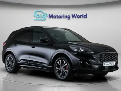Usado Ford Kuga ST-Line 225 HP (165 kW) 2022 SUV