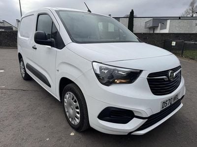 Used Vauxhall Combo Sportive 100 HP (73 kW) 2020 White MPV