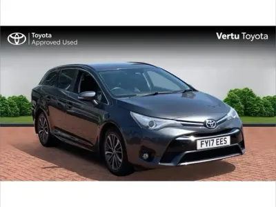 Used Toyota Avensis Business Edition 143 HP (105 kW) 2017 Grey Estate