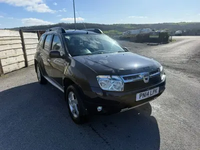 Used Dacia Duster Lauréate 110 HP (80 kW) 2014 Blue SUV