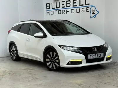 Used Honda Civic SE Plus 2015 White Estate