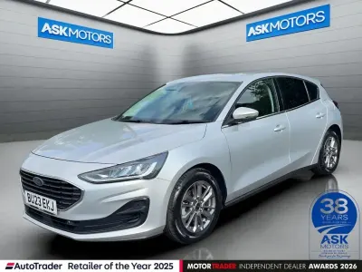 Used Ford Focus Titanium 125 HP (91 kW) 2023 Silver Hatchback