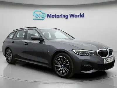 Begagnad BMW 330e M Sport 292 HK (214 kW) 2022 Grå Kombi
