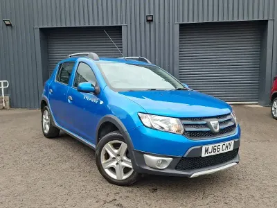 Used Dacia Sandero Lauréate 90 HP (66 kW) 2016 Blue Hatchback