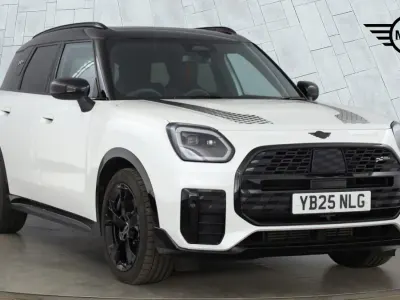 Usado Mini Countryman Classic 313 CV (230 kW) 2025 Blanco SUV