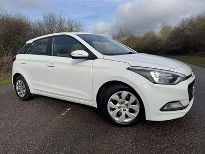 Used Hyundai i20 2015 White Hatchback