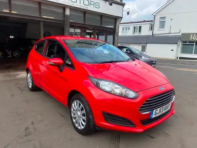 Used Ford Fiesta Style 82 HP (60 kW) 2013 Red Hatchback