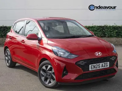 Używany Hyundai i10 Advanced 83 KM (61 kW) 2025 Czerwony Hatchback