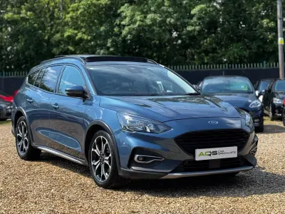 Used Ford Focus Active 120 HP (88 kW) 2020 Blue Estate