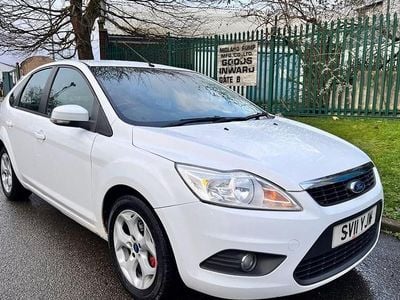 Used Ford Focus Sport 2011 White Hatchback
