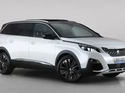 Used Peugeot 5008 Premium 181 HP (133 kW) 2019 White SUV