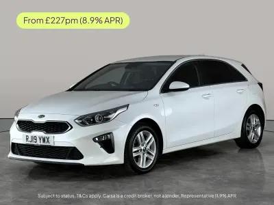 Used Kia Ceed 118 HP (86 kW) 2019 White Hatchback