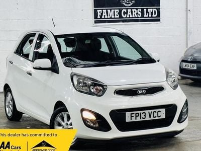 Used Kia Picanto 85 HP (62 kW) 2013 White Hatchback