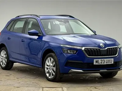 Begagnad Skoda Kamiq SE 2023 Blå SUV