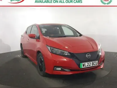 Used Nissan Leaf Tekna 110 kW (150 HP) 2022 Red Hatchback