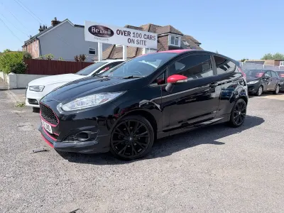 Used Ford Fiesta Zetec 140 HP (102 kW) 2016 Black Hatchback