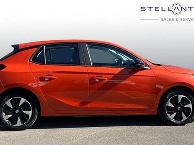 Second-hand Vauxhall Corsa-e 98 kW (134 CP) 2022 Portocaliu Hatchback