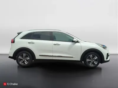 Used Kia Niro 2020 White SUV