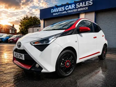 Used Toyota Aygo Trend 72 HP (52 kW) 2021 White Hatchback