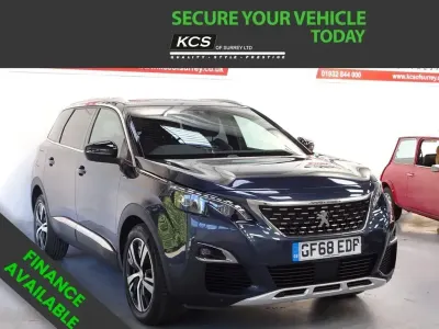 Usado Peugeot 5008 GT-line 130 HP (95 kW) 2018 Azul SUV