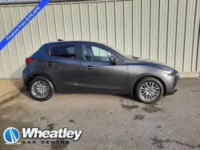 Używany Mazda 2 Inclusive 90 KM (66 kW) 2022 Szary Hatchback