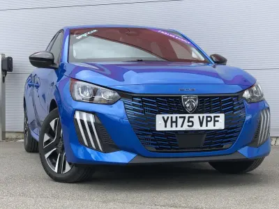 Używany Peugeot 208 Allure 2025 Niebieski Hatchback