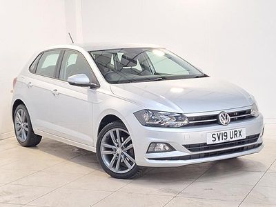 Używany VW Polo SEL 115 KM (84 kW) 2019 Srebrny Hatchback