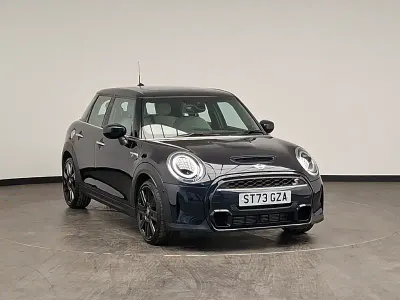 Used Mini Cooper S Exclusive 178 HP (130 kW) 2023 Black Hatchback