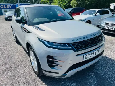 Käytetty Land Rover Range Rover evoque R-Dynamic 2023 Hopea Katumaasturi