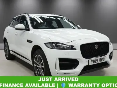Begagnad Jaguar F-Pace R-Sport 180 HK (132 kW) 2019 Vit SUV