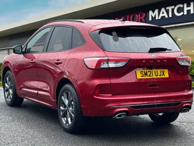 Usado Ford Kuga ST-Line 2021 Rojo SUV