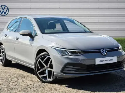 Used VW Golf VIII Life 110 HP (80 kW) 2023 Grey Hatchback