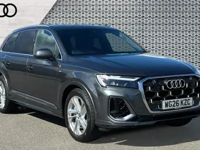 Używany Audi Q7 S-Line 394 KM (289 kW) 2026 Szary SUV