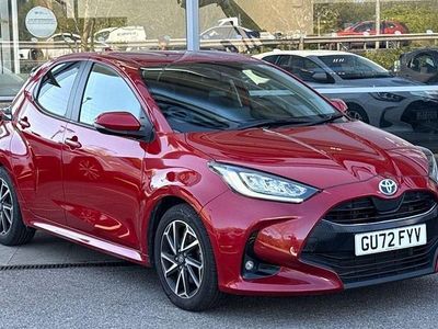 Begagnad Toyota Yaris Hybrid Design 116 HK (85 kW) 2026 Halvkombi