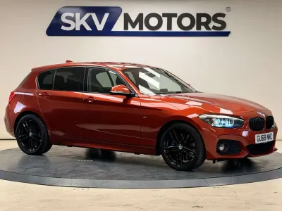 Begagnad BMW 120 M Sport 184 HK (135 kW) 2018 Orange Halvkombi