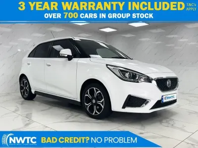 Begagnad MG MG3 Exclusive 106 HK (77 kW) 2022 Vit Halvkombi