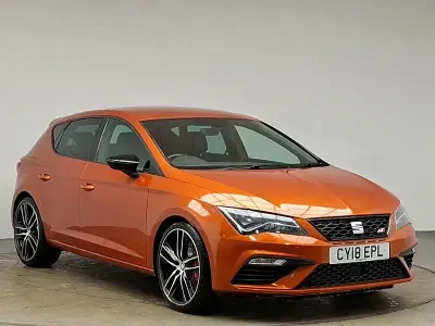 Używany Seat Leon CUPRA 300 KM (220 kW) 2018 Pomarańczowy Hatchback